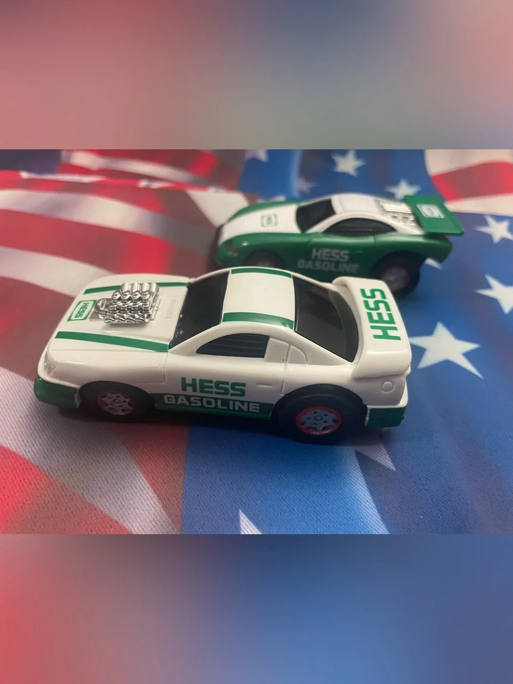 2 HESS Racers Racing Cars w/ Lights 4” 1997
